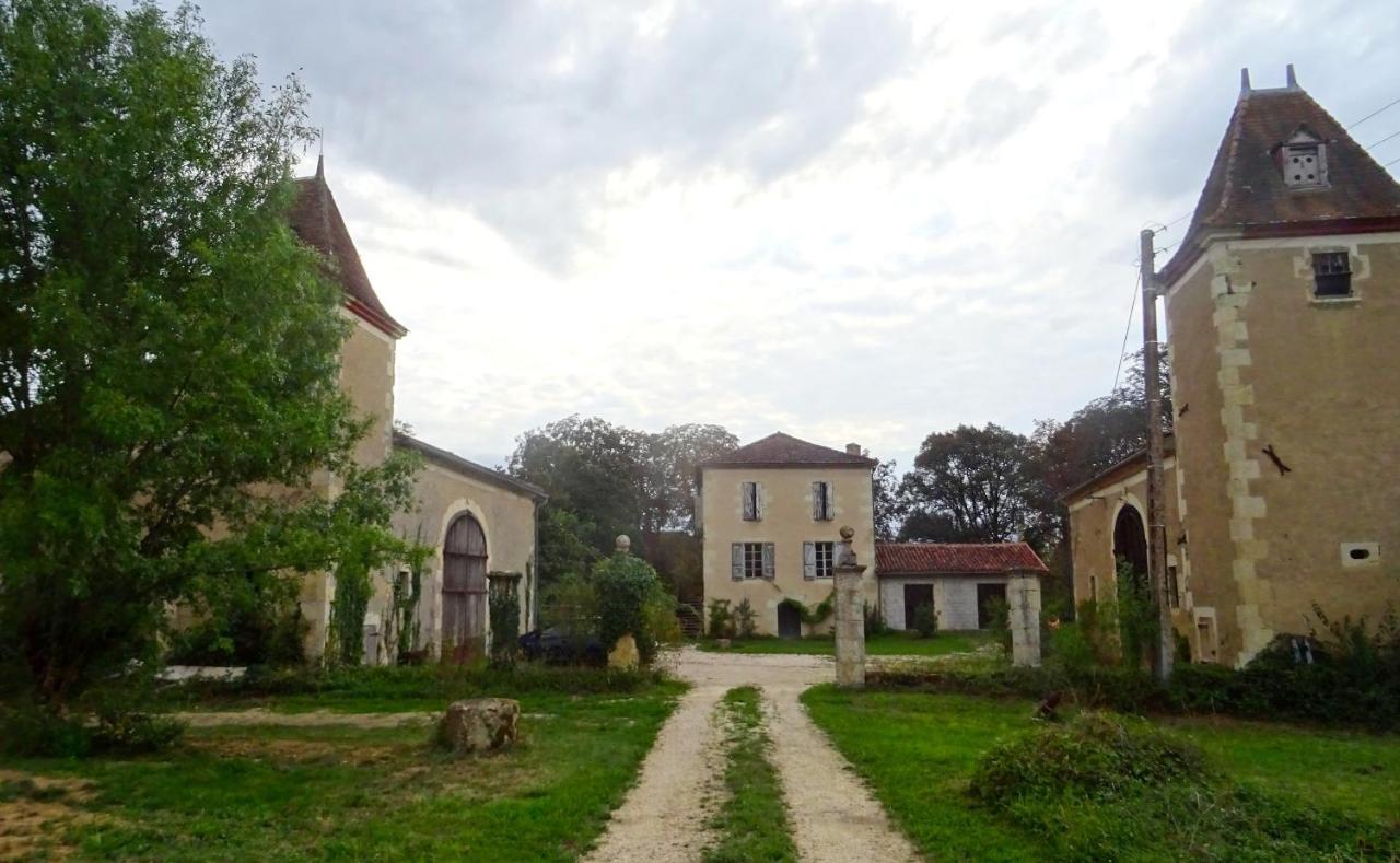 Le Gite De Gracio Вик-Фезансак Экстерьер фото